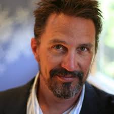 Learn about the Mentors helping entrepreneurs in our program