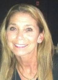 Karen Ray's Instagram, Twitter & Facebook