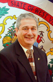 Robert Corio's Instagram, Twitter & Facebook