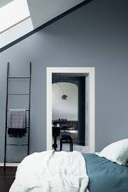 The Warm Grey Tones Of Denim Drift Will Make Any Bedroom More Inviting After A Long Days Work Slaapkamerideeen Slaapkamer Interieur Interieur Slaapkamer