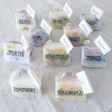 eriko on instagram artcandledaisy 結婚式後の食事会での 席札 を作らせて頂きました ちょっとしたメッセージカードを添えられるようになっています wedding ウェディング 座席表 席次表 結婚式 名札 ウェディング 席札 ウェディング