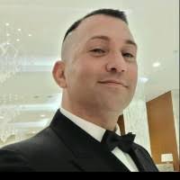 30+ "Howard Howie" profiles