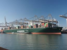 The ever given is about 1,300 feet long (or nearly a quarter mile) and 193 feet wide. Evergreen 20 000 Teu Typ Wikipedia