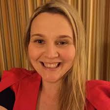 Rae Earl (@rae_earl) • Instagram photos and videos