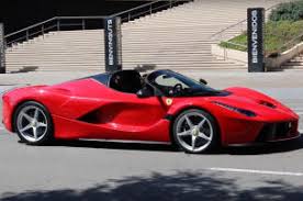 200 laferrari apertas will be delivered to customers over the next 12 months. Ferrari Laferrari Aperta 2016 Vorstellung Autobild De