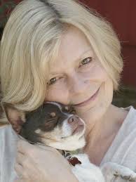 Dear animal lovers, I am an animal communicator and connect with animals