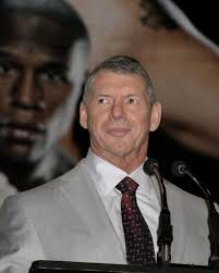 Es brodelt offenbar hinter den kulissen der größten wrestling . Vince Mcmahon Das Vermogen Des Wwe Bosses 2022