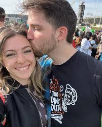 Kayla Ely's Instagram, Twitter & Facebook