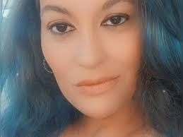 Dawn Robbins's Instagram, Twitter & Facebook