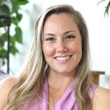 Janet Ziebarth's Instagram, Twitter & Facebook