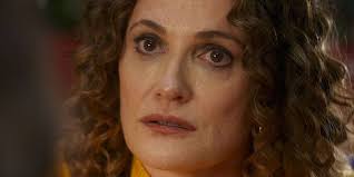 Netflix's Stay Close, 10 Best Characters Ranked