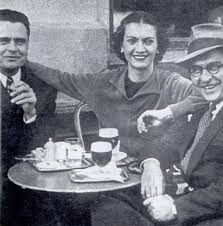 Un proiect arhitectural inedit, fantana mariei tanase, o va celebra pe artista la 100 de ani de la nasterea sa si va indeplini una dintre cele trei dorinte pe care. Demitizarea Unei Mari Iubiri Maria TÄƒnase È™i Constantin BrancuÈ™i Nu Au TrÄƒit O TulburÄƒtoare Poveste De Dragoste Ci Au Avut O RelaÈ›ie PasagerÄƒ Cei Doi S Au Intalnit O SingurÄƒ DatÄƒ La New