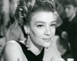 Την σελίδα δε την χρησιμοποιεί η κυρια κοντού αλλα συνεργατές της. Marw Kontoy Exase Ton Patera Ths Apo Fymatiwsh Sampotarise Thn Proslhpsh Ths Sthn E8nikh Trapeza Kai Sw8hke Apo Tis Symboyles Toy Dhmhtrh Xorn Mhxanh Toy Xronoy