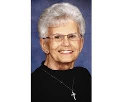 Selena Carver's Instagram, Twitter & Facebook