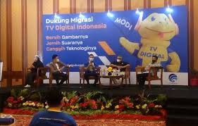 Sekarang ini untuk setiap daerah berbeda beda dalam mendapatkan jumlah. 12 Provinsi Siap Alihkan Sistem Penyiaran Analog Ke Digital Okezone Nasional