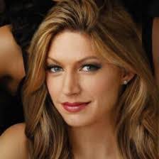 Jes Macallan's Instagram, Twitter & Facebook