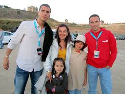He was born in lisbon. Ricardo Araujo Pereira Filhas Ricardo Araujo Pereira Filhas De Quarentena Devido A Covid 19 Filho De Um Piloto Da Tap Artur Alvaro Neves De Almeida Pereira E De Uma Assistente De
