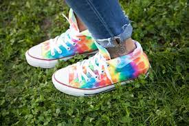 These rainbow shoes go great with any outfit this summer! Tie Dye Your Summer Diy Tie Dye Shoes