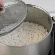Cuire Le Riz Differemment Pourrait Faire Baisser Ses Calories De Moitie