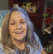 This weeks episode just goes to prove exactly how messed up Angie is and  why she and Will should not get back together. A woman who was pimped out  by her mother