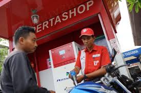 Ia mengatakan mendengar sekali ledakan saat melintasi area spbu 31.128.02. Minat Buka Usaha Pertashop Spbu Mini Resmi Pertamina Ini Jumlah Modalnya Halaman All Kompas Com