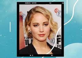 Find out how you can make your curly hair wavy. How To Curl Short Hair A Tutorial