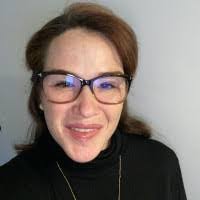 Leah Laird's Instagram, Twitter & Facebook