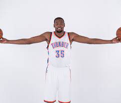 Half spin had bean drunk at the bar.then that tween go had mac stuck in mud seconds later. Kevin Durant Says He Can T Palm A Basketball Bleacher Report Latest News Videos And Highlights
