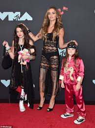 We're super lucky to have so many kind friends! Drea De Matteo 47 Poses With Her Daughters Waylon And Alabama Daily Mail Online
