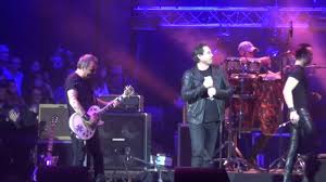 A continuación tiene disponible 19 resultados para elegir, le recomendamos descargar la primera opción que generalmente suele ser la canción oficial. Directia 5 O Fata Ca Ea Povestea Noastra Am Nevoie De Tine Live In Sala Palatului 14 02 2014 Youtube