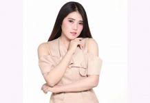 Ini dia biodata cewek model iklan shopee dan profil bintang shopee yang banyak dicari oleh netizen karena maisella sendiri mengisi kampanye dari shopee cod. Cewek Model Iklan Shopee Dan Profil Bintang Iklan Shopee Kabarnesia