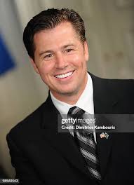 Douglas Pitt's Instagram, Twitter & Facebook