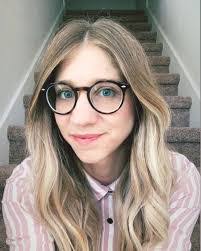 Courtney Casper's Instagram, Twitter & Facebook