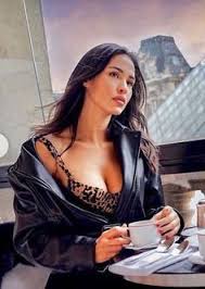 Coffee Lover Woman Coffee Coffeegirl Coffeegifts Funnymug In 2020 Frau Kaffeesucht Kaffee Oder Tee