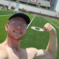 Tyler Grabowski (@the_great_grabowski) • Instagram photos and videos