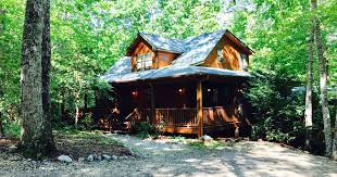 If you are looking to get away from the hustle and bustle of the busy city and keen to discover romantic cabins in gatlinburg, then here you have some of the best private cabin rentals in tennessee. 28 Best Romantic Mountain Cabin Getaways In 2021 Scary Mommy