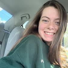 Lynann Bennett's Instagram, Twitter & Facebook