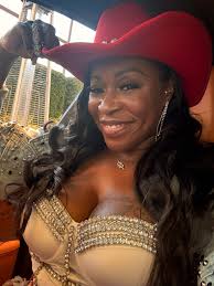 edensspa #mcxicandles #couplegoals #fitnessgoals #blacktiktok  #blackbusinesses #fittok #fitness #workout #candles @blackfitness #massage  #spa #gymtok @fitfortheculture #fyp @gymmotivation #foryoupage #tiktok  #trending #viraltiktok #viralvideo #goals ...