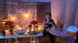 Look up in linguee suggest as a translation of live cabaret Cabare De Caico Recolhe Doacoes Em Live Com Pole Dance Ao Fundo Anf Agencia De Noticias Das Favelas