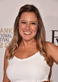 Kelsey Cooke's Instagram, Twitter & Facebook