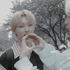 Kids on the block savage kids kids videos cute little drawings baby photos kpop birthday gif stray kids seungmin stray. Gif Descubierto Por Silas Descubre Y Guarda Tus Propias Imagenes Y Videos En We Heart It Bad Girl Aesthetic Felix Stray Kids Matching Profile Pictures