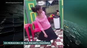 Baixe estes vetor premium sobre menina da bailarina dançando com um rato de brinquedo. Ex Moradora De Rua Encanta Madonna Apos Video Dancando Viralizar Recordtv R7 Domingo Espetacular