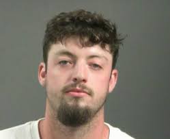 Jack Farris 22 years old Height: 6'1 Weight: 175 Arresting Agency:  Fayetteville Police Department Charges: •DWI •Disregard Traffic Light Bond:  $935.00 Prior Bookings At Washington County Sheriff's Office: 0 #mugshot  #fayetteville #arkansas #police