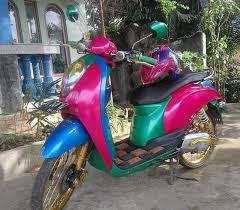 Agar motor scoopy kamu, tidak kalah keren dengan keluaran motor scoppy fi terbaru , sobat bisa melakukan modifikasi karbu scoopy nya, agar lebih elegant. Payung Modifikasi 50 Gambar Modifikasi Motor Scoopy Karbu Terlengkap