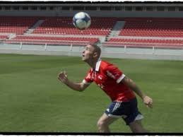 Eduardo alfredo sacheri (born castelar, 13 december 1967) is an argentine writer and professor of history, graduated in the national university of luján. Eduardo Sacheri Autor En Zenda