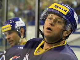 Hokejové zajímavosti z 21.září: šílené třetiny i návštěva šéfa evropského  hokeje