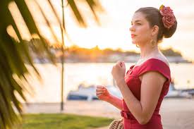 Maybe you would like to learn more about one of these? Simple Chic 5 Super Easy Vintage Inspired Summer Hairstyles