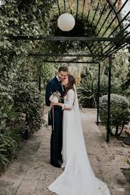Check spelling or type a new query. Una Boda De Verano