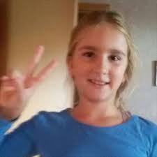 Helene Schuster (@IrenaPjano)