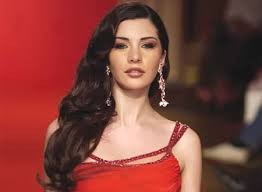 תוצאת תמונה עבור ميس حمدان مايوه